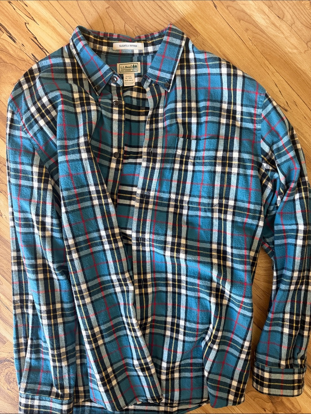 L.L. Bean Teal Plaid Button-Down Shirt with Navy and Cream 100% cotton